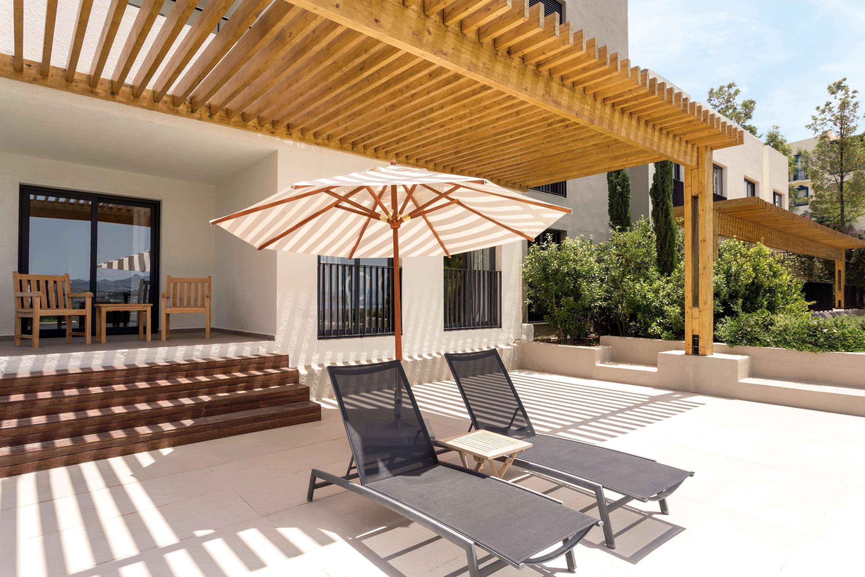 Ramada By Wyndham Bodrum מלון ביטז