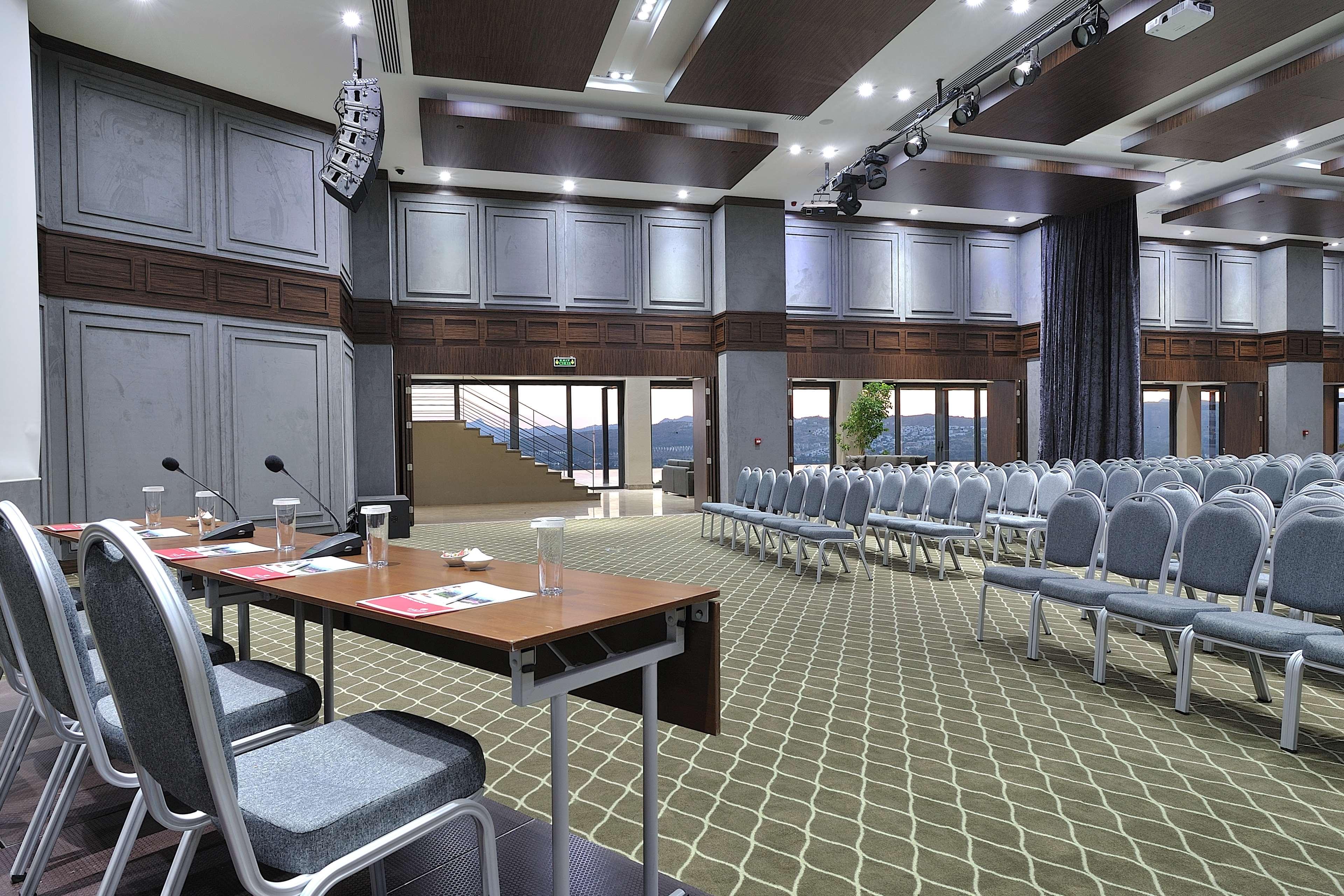 מלון Ramada By Wyndham Bodrum ביטז
